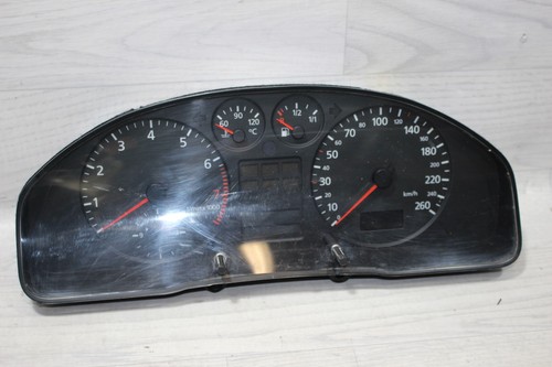 Audi 98 tacho - a4, b5