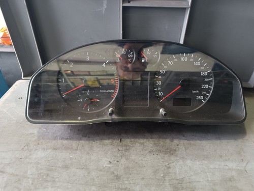 Kombiinstrument audi 2 - kombiinstrument, 2,5