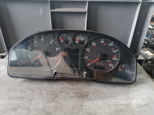 Audi usa tachometer - b5,
